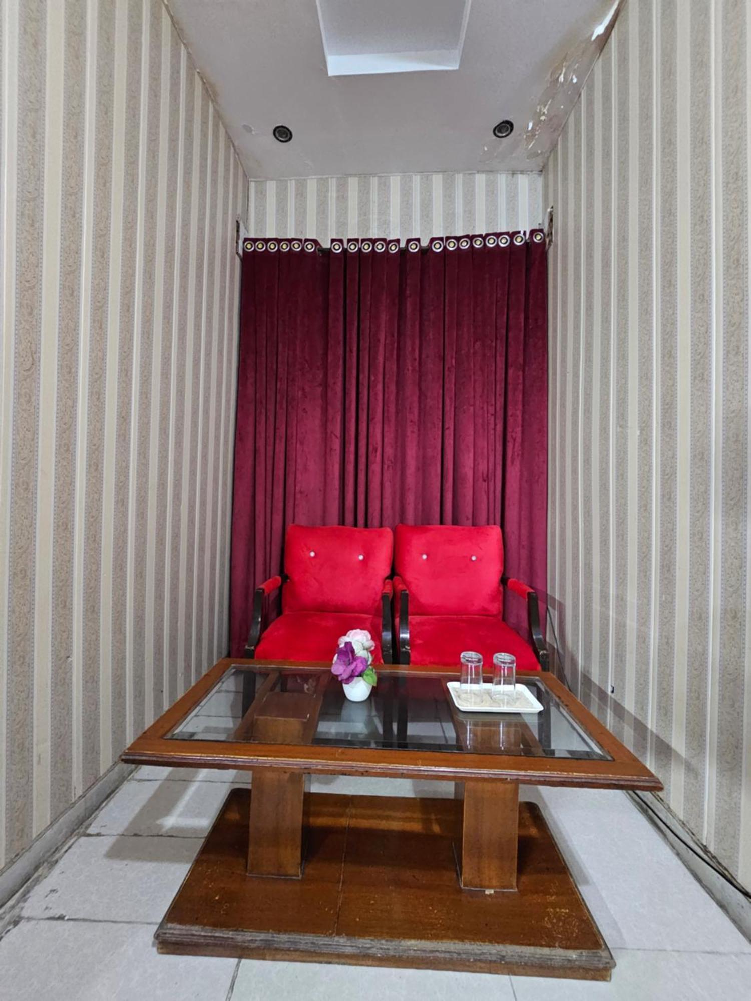 Hotel Tulip Inn, Gulberg Lahore Exterior foto