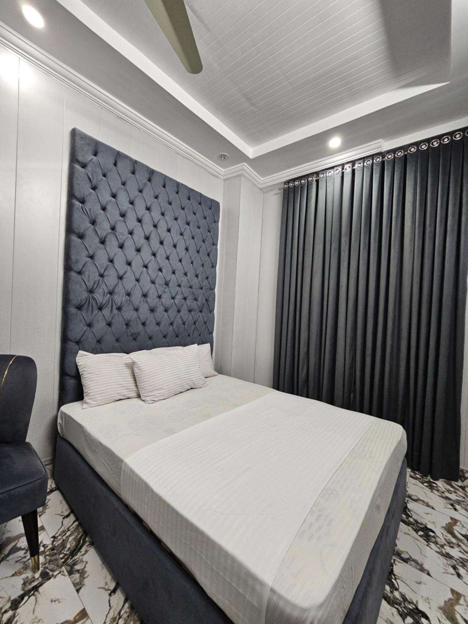 Hotel Tulip Inn, Gulberg Lahore Exterior foto